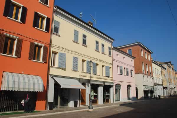 Progetto di riparazione e ripristino con miglioramento sismico di un condominio